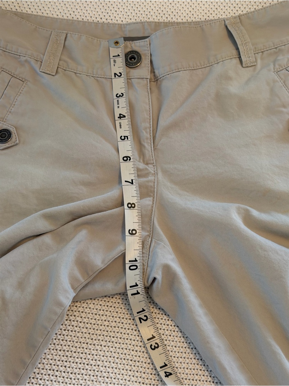 Ann Taylor Signature Fit Cargo Capri Pants Stone Taupe Size 6 - Picture 8 of 13